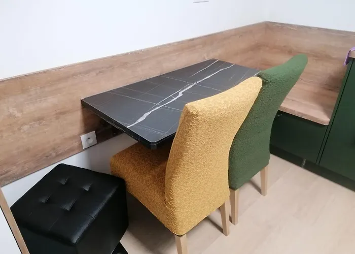 Apartment 2x2x2 - Novy 2 Izbovy Apartman, 2-minuty Od Letiska, 2- Garaze Bratislava